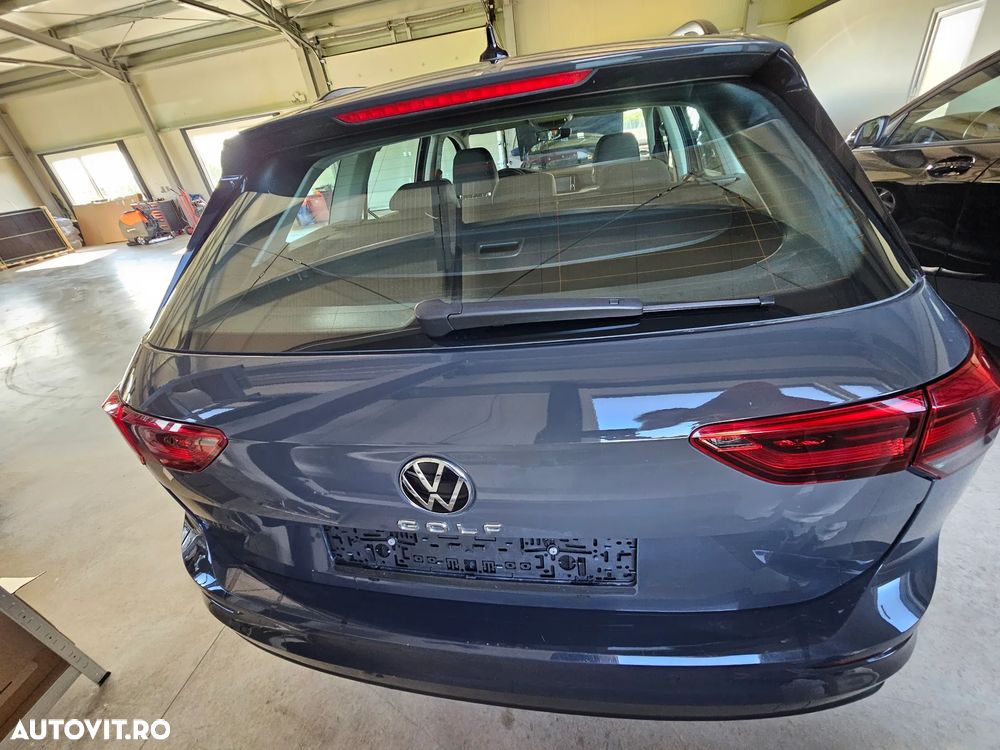 Volkswagen Golf - 3