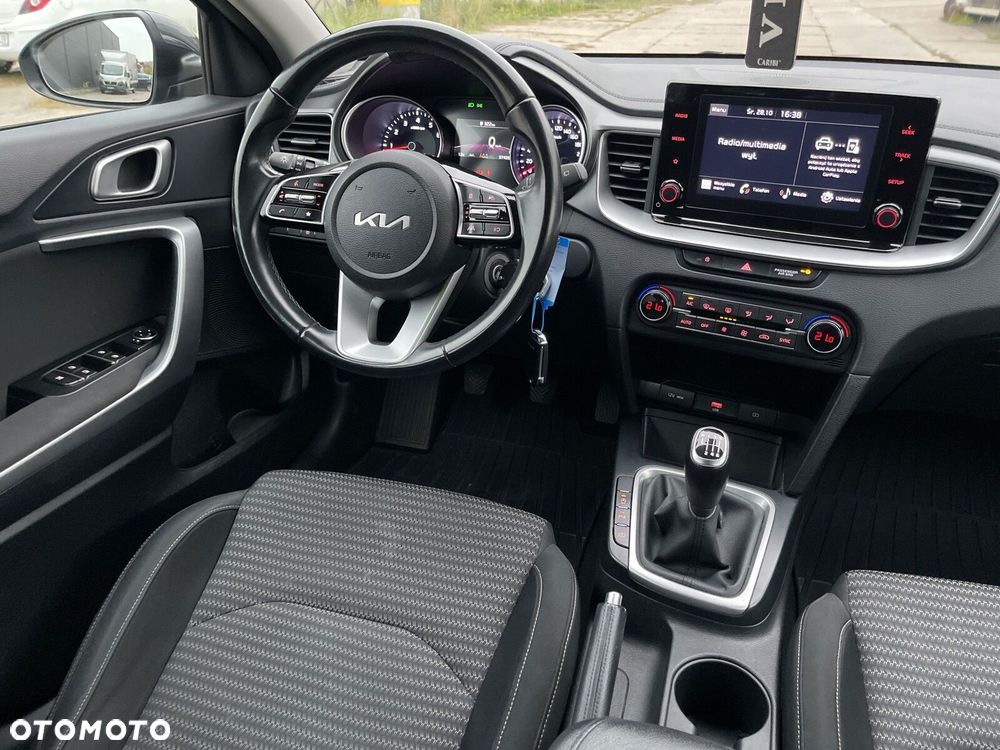 Kia Ceed 1.5 T-GDI M - 13
