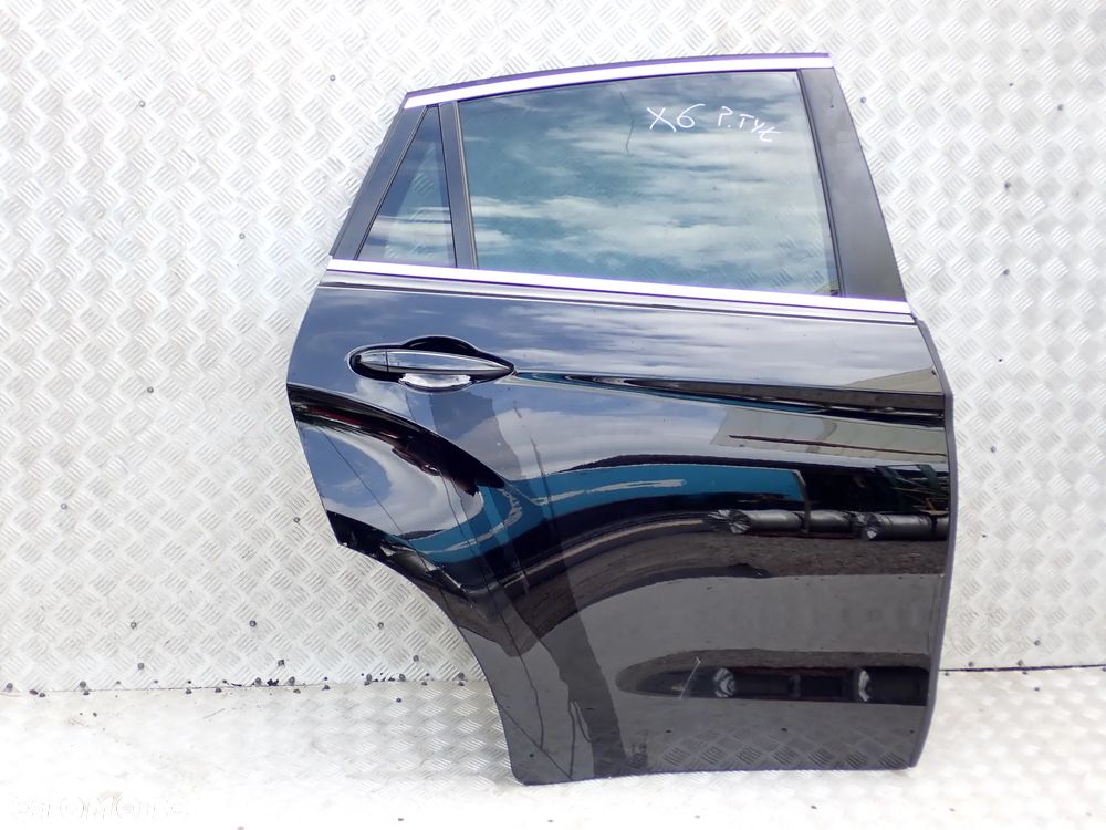 DRZWI PRAWY TYŁ BMW X6 F16 800 ZŁ