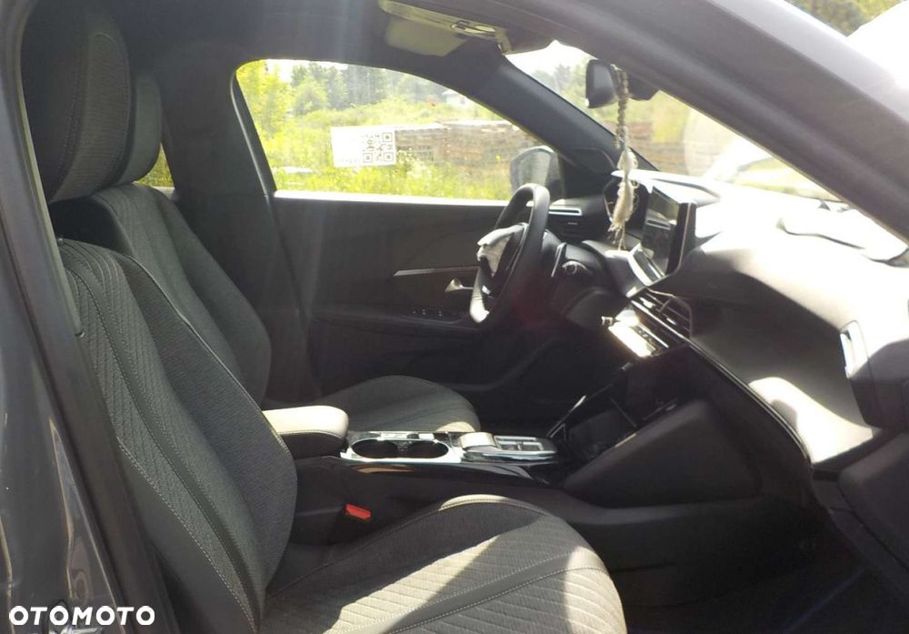 Peugeot 2008 - 25