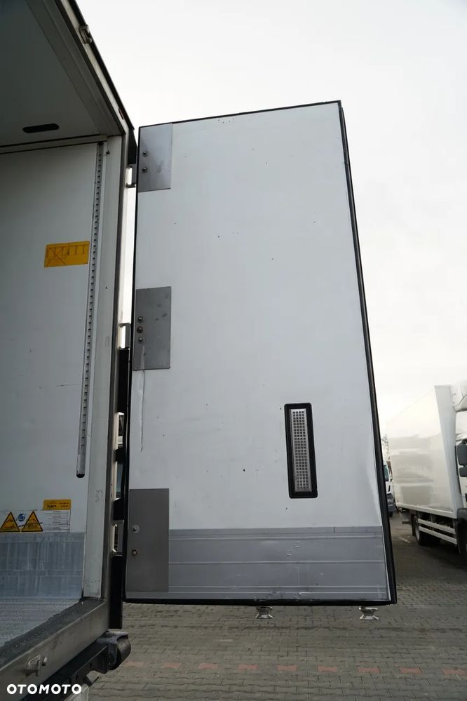 Schmitz Cargobull CHŁODNIA / CARRIER VECTOR 1550  / DOPPELSTOCK / KOSZ NA PALETY - 14