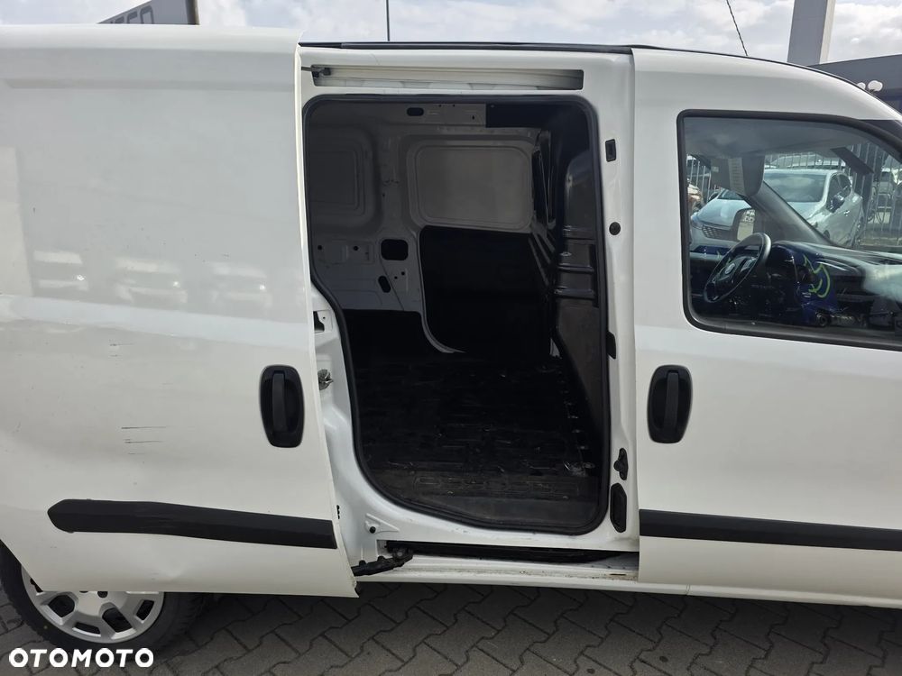 Fiat Doblo Maxi diesel 1,6 105KM blaszak 3 osobowy Krajowy FV23% - 7