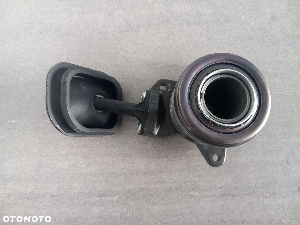 Wysprzęglik centralny - operator sprzęgła Ford Transit 2000-2006 4104918 - 2