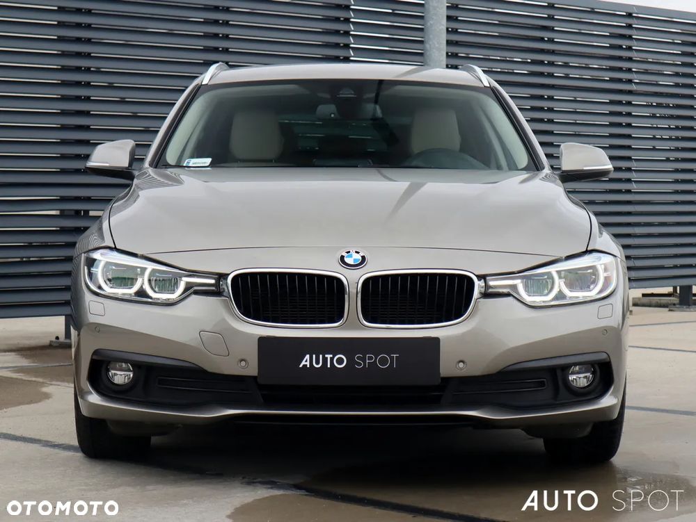 BMW Seria 3 320d xDrive Advantage - 9