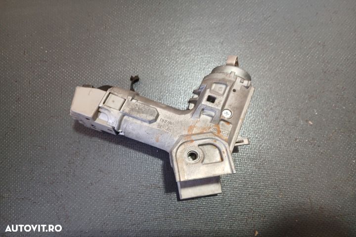 Contact cu cheie 9V21-3F880-ED 9V213F880ED 9V21-3F880-ED 9V213F880ED - 3