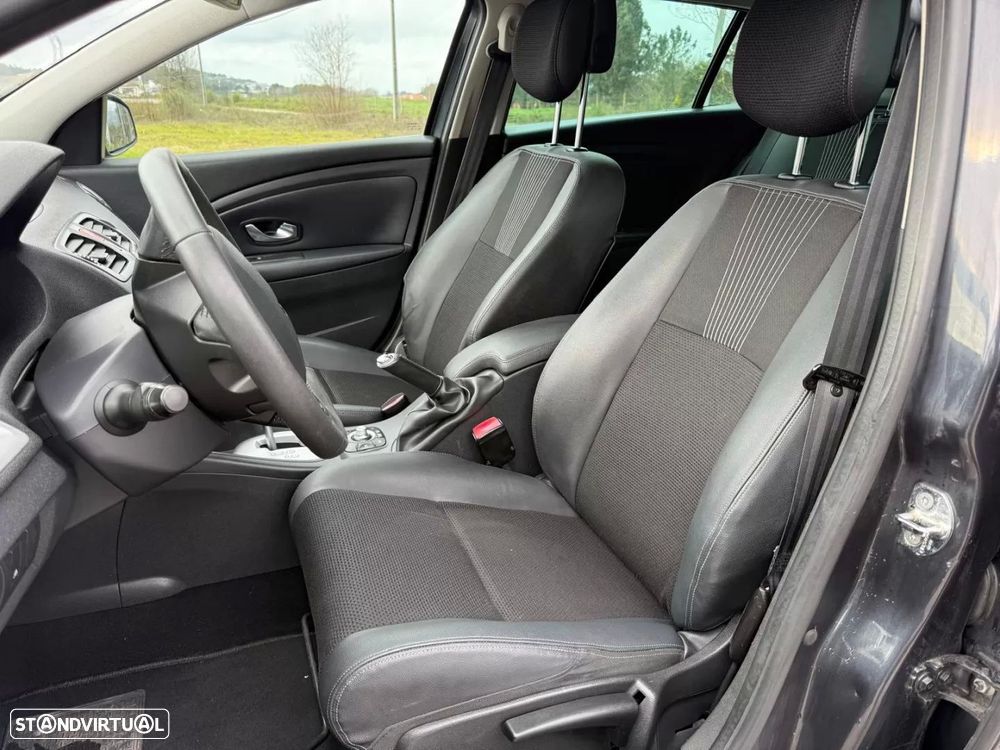 Renault Mégane Sport Tourer 1.5 dCi Dynamique S EDC CO2 Champion - 16