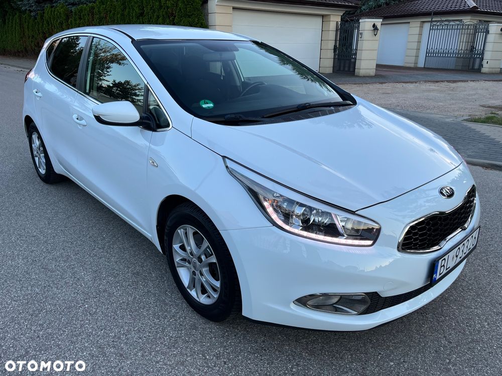 Kia Ceed 1.4 CVVT Attract - 3