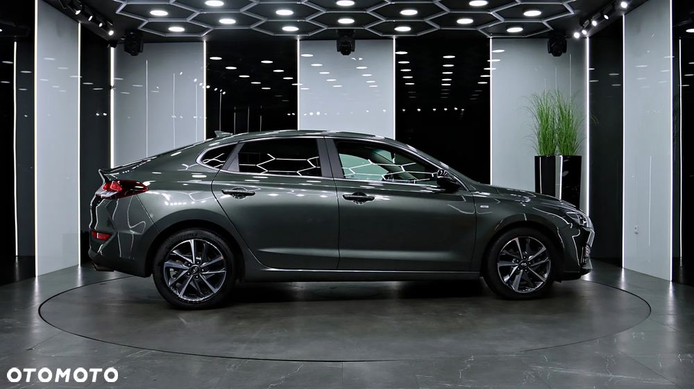 Hyundai i30 1.5 T-GDI 48V Smart DCT - 13