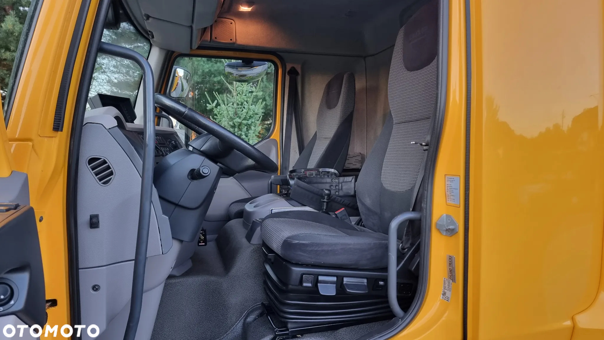 DAF LF 310 4x2 HDS FASSI F185 - 12