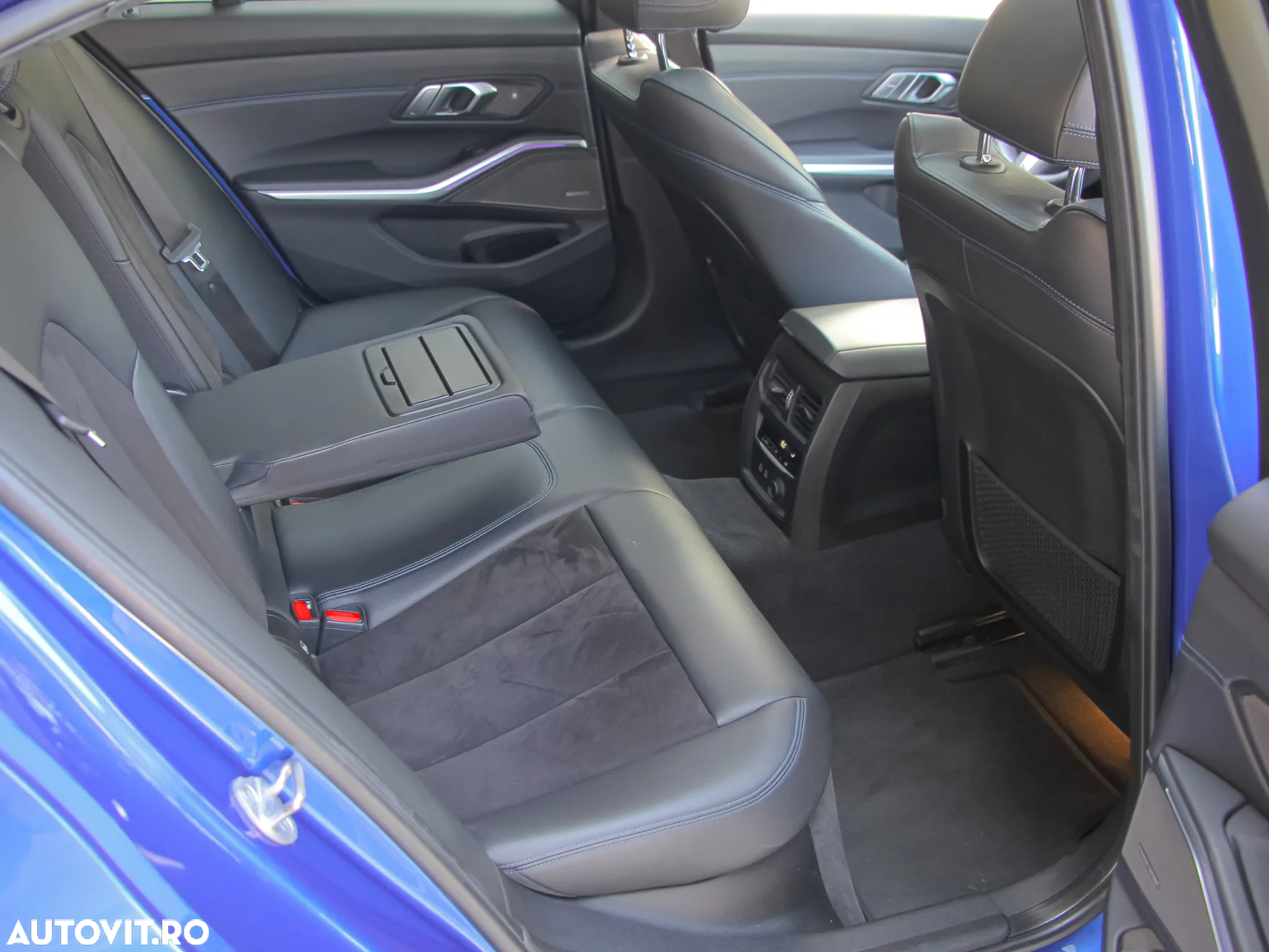 BMW Seria 3 320d xDrive AT M Sport - 31