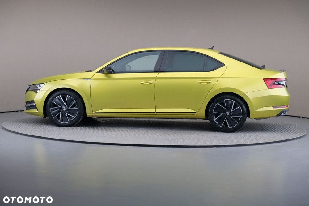 Skoda Superb 2.0 TDI SCR Sportline DSG - 4