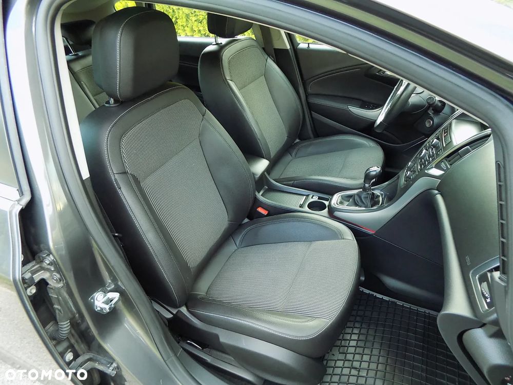 Opel Astra 1.4 Turbo Innovation - 12