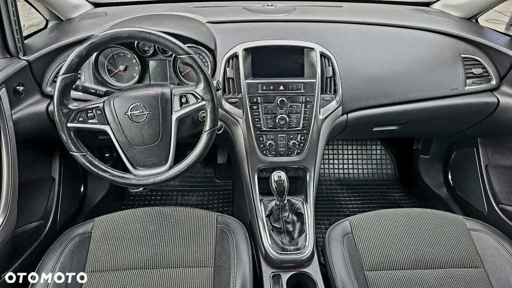 Opel Astra 1.6 Turbo Innovation - 16