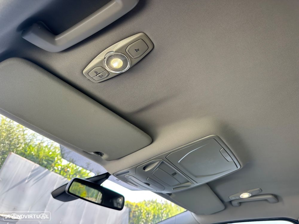 Ford S-Max 2.0 TDCi Titanium 7L - 29