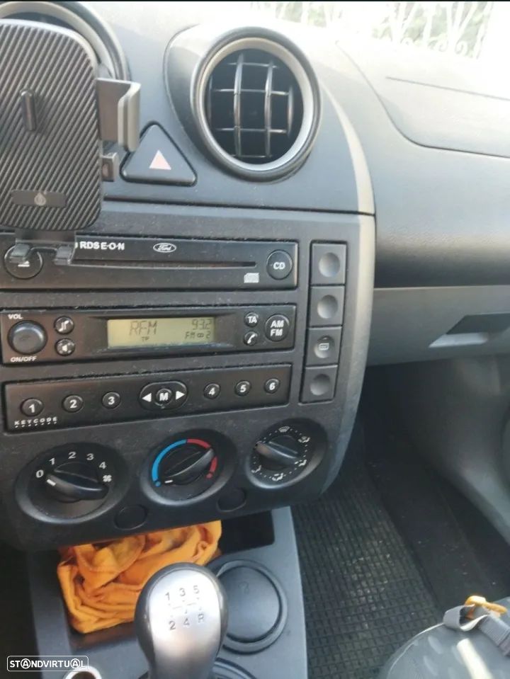 Ford Fiesta 1.25 Trend - 6