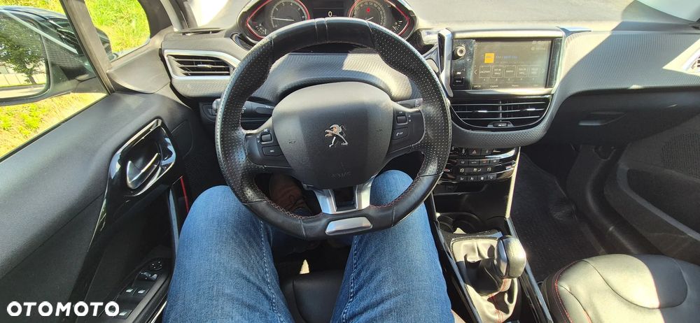 Peugeot 2008 PureTech 110 Stop&Start GT-Line Edition - 19