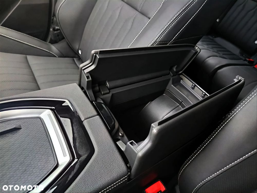 Renault Espace 1.2 E-Tech Full Hybrid 200 Iconic MMT 5os - 30