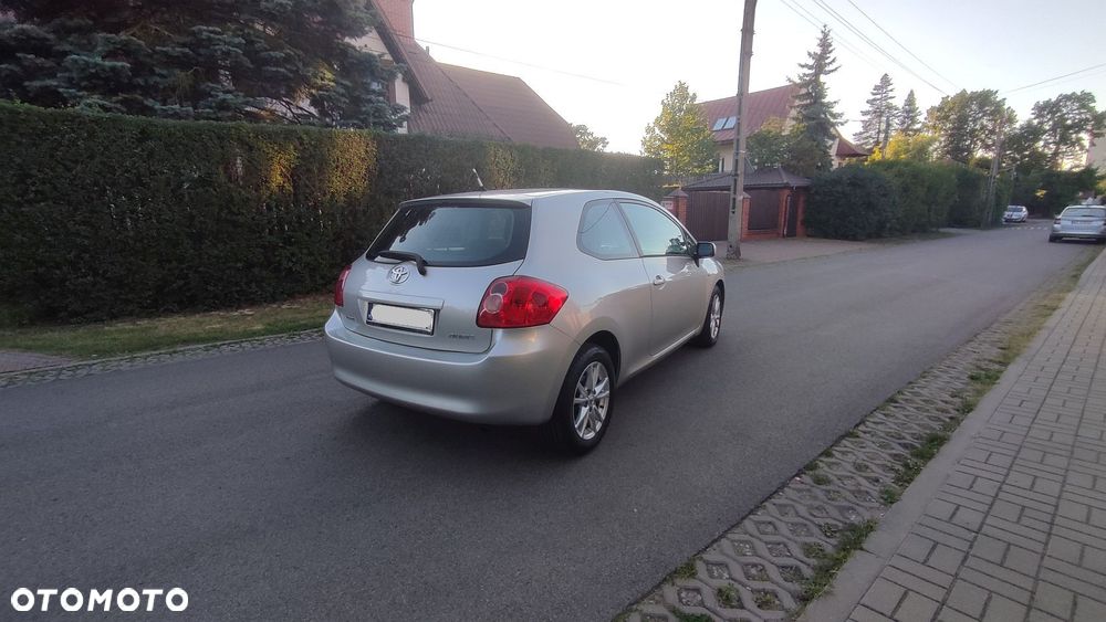 Toyota Auris 1.4 VVT-i Sol - 11