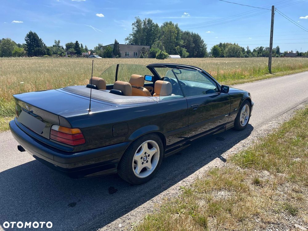 BMW Seria 3 320i Cabriolet - 6