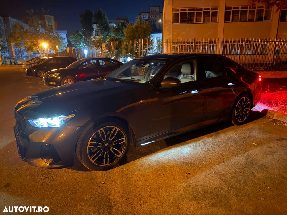 BMW Seria 5 520i Aut. - 9