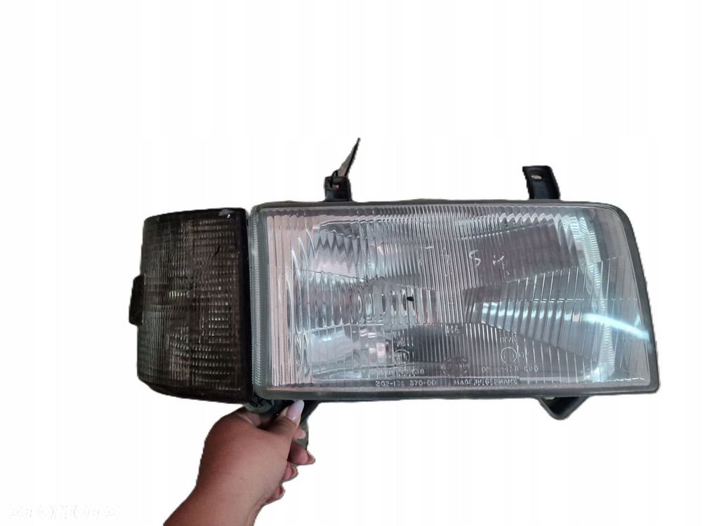 VOLKSWAGEN TRANSPORTER T4 92-03 LAMPA PRAWY PRZÓD PRAWA PRZEDNIA PP EU