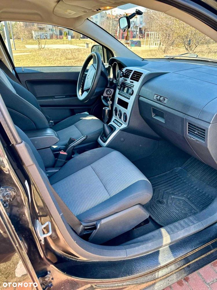 Dodge Caliber - 4