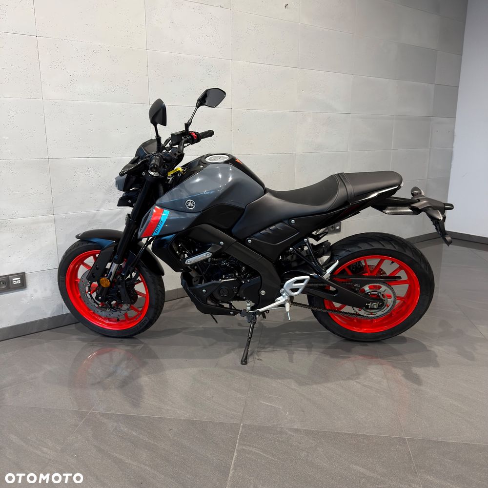 Yamaha MT - 8