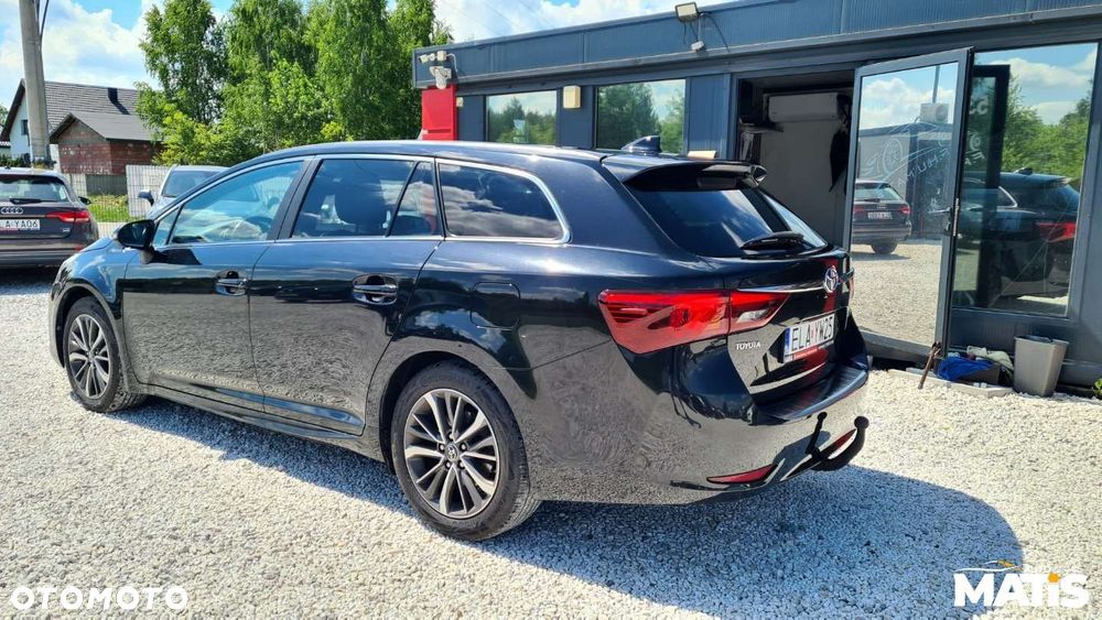 Toyota Avensis - 9