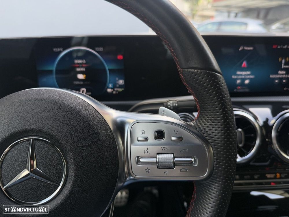 Mercedes-Benz CLA 250 e Shooting Brake AMG Line - 30