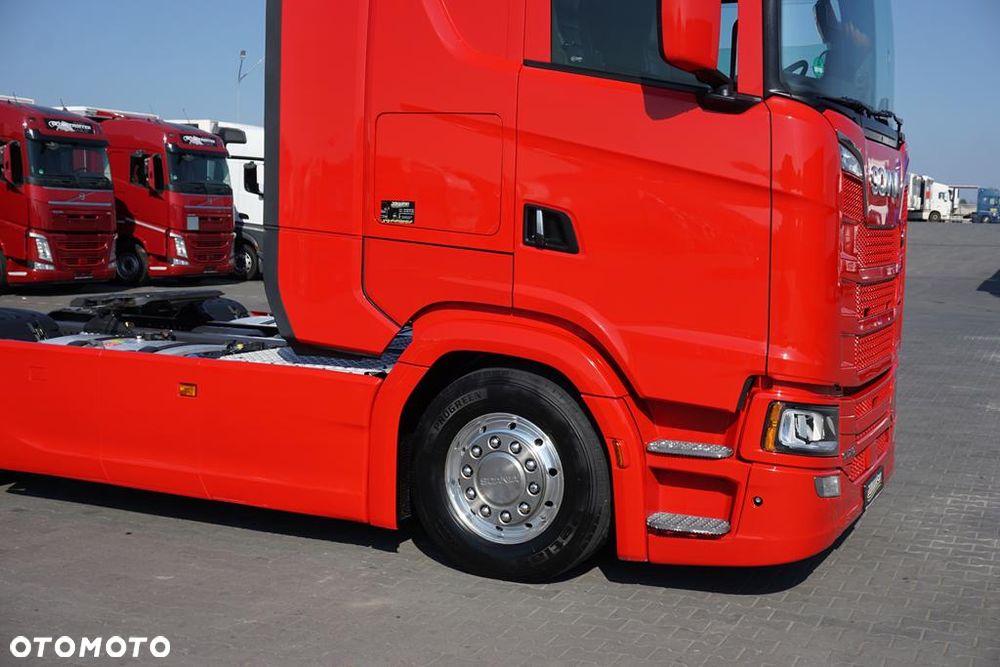 Scania / S 520 / V 8 / EURO 6 / ACC / RETARDER / PEŁNA OPCJA - 32