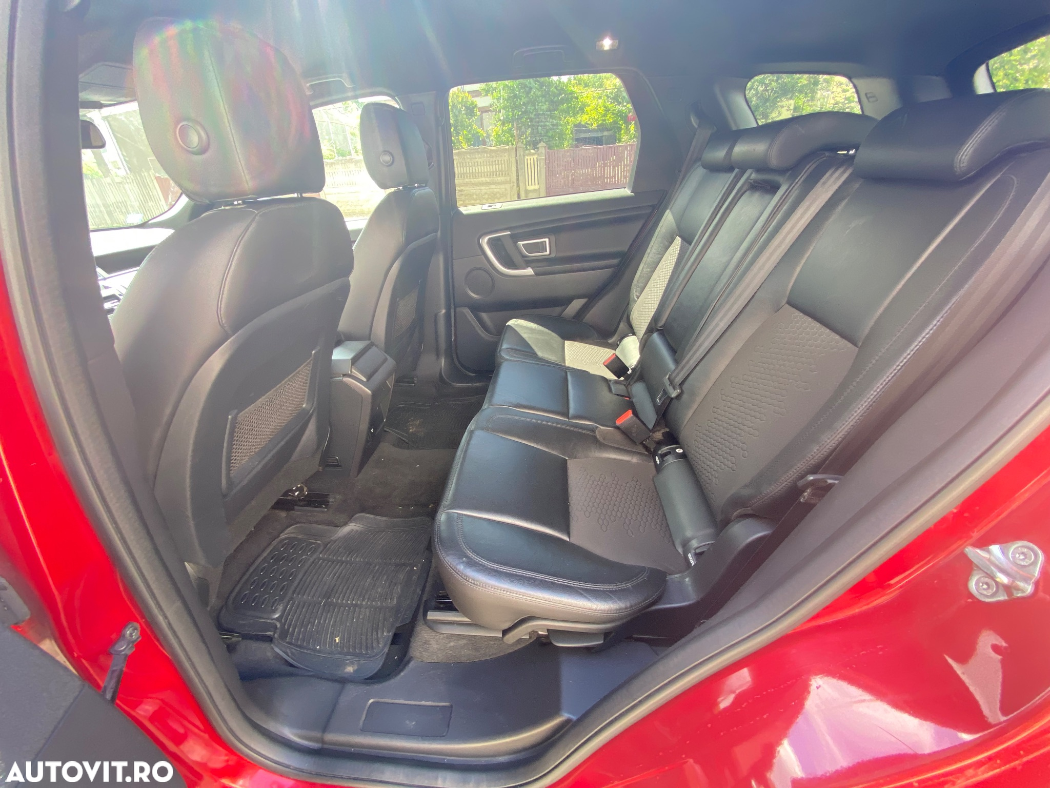 Land Rover Discovery Sport 2.0 l TD4 HSE Luxury - 14