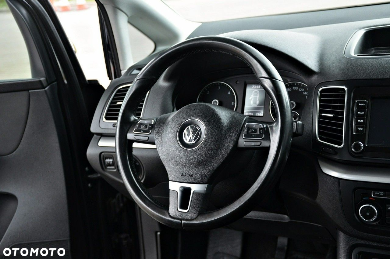 Volkswagen Sharan - 23