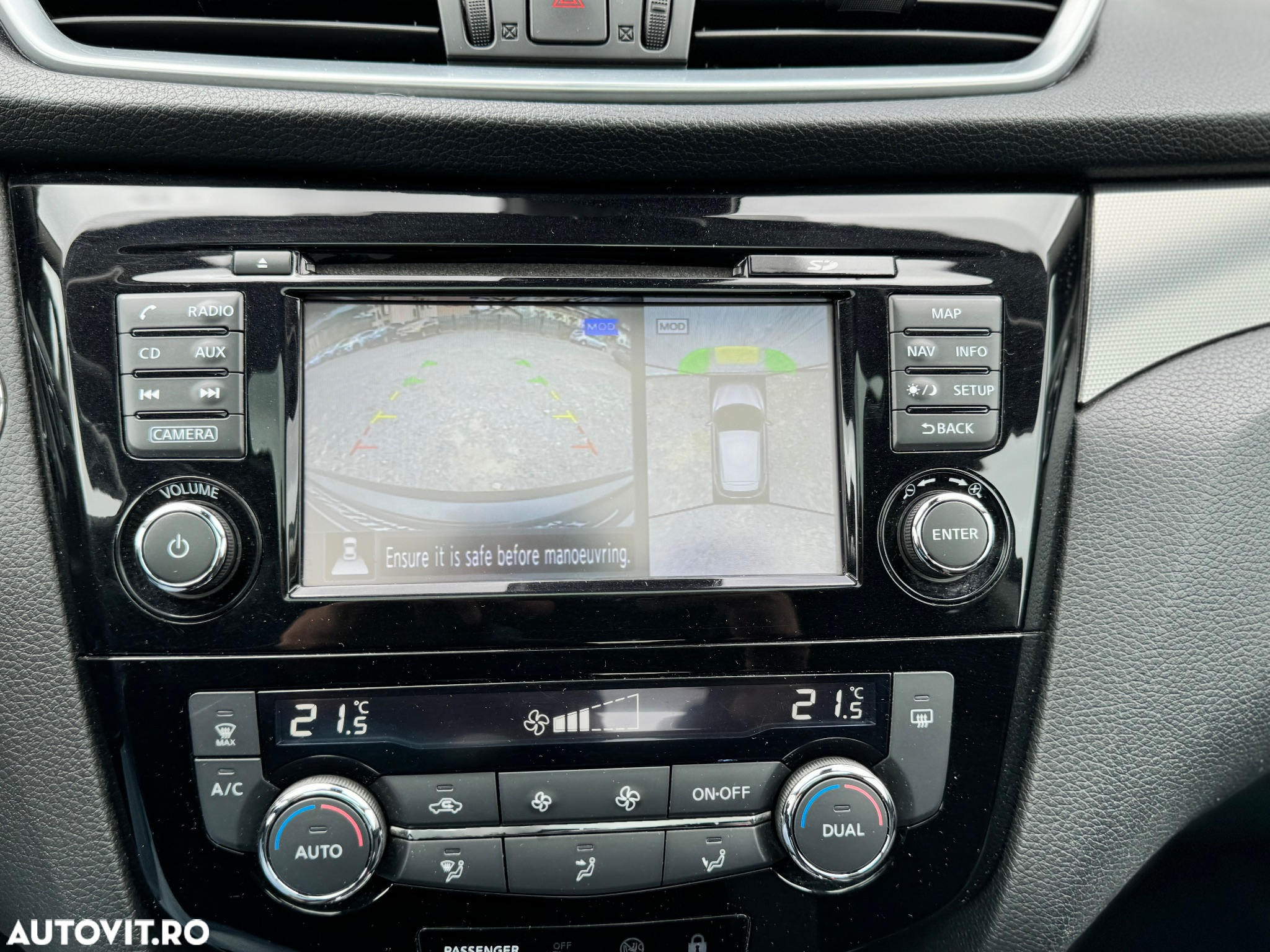 Nissan Qashqai 1.6 DCI Xtronic TEKNA - 39