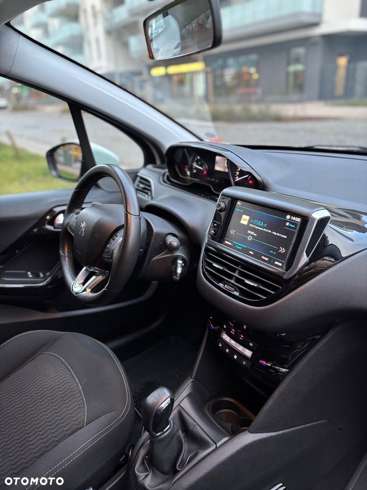 Peugeot 208 1.6 BlueHDi Allure S&S - 28