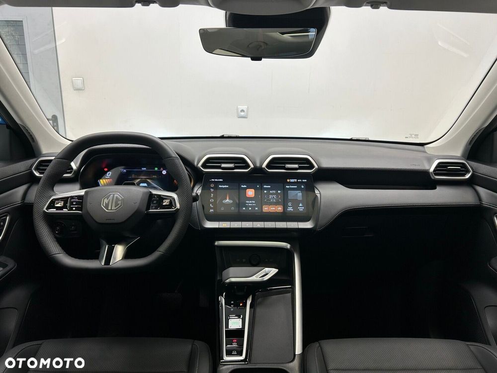 MG ZS Hybrid+ - 21