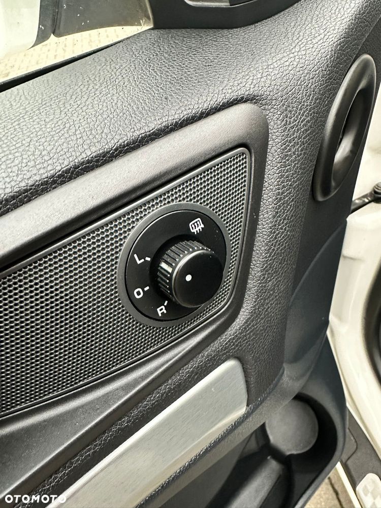 Skoda Octavia 2.0 TDI DPF DSG RS - 22