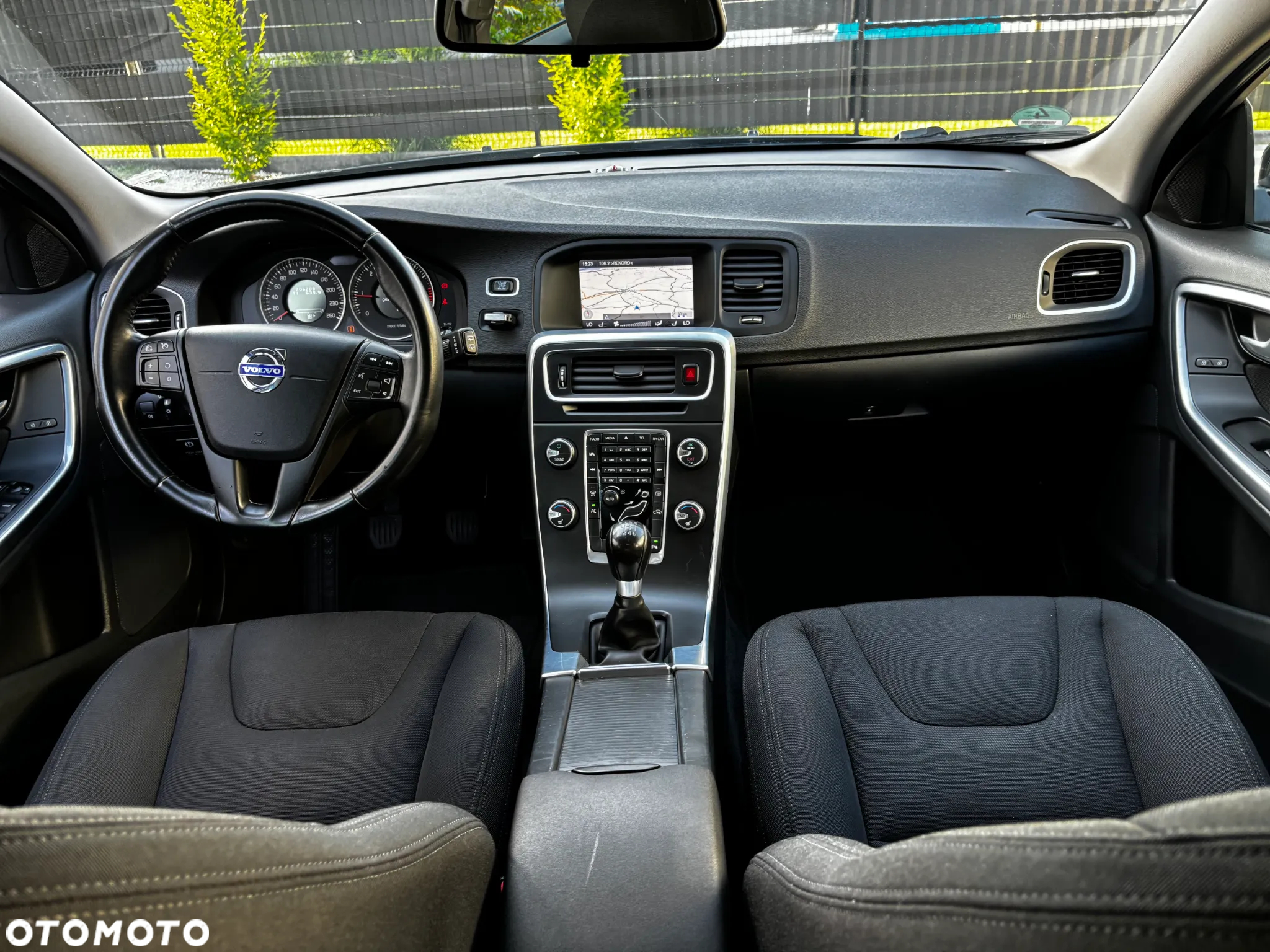 Volvo V60 D2 Momentum - 15