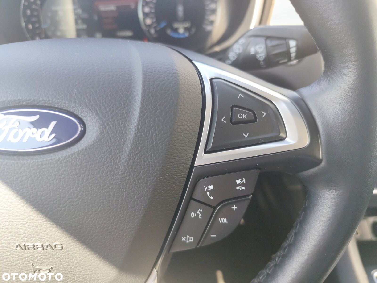 Ford Mondeo - 24