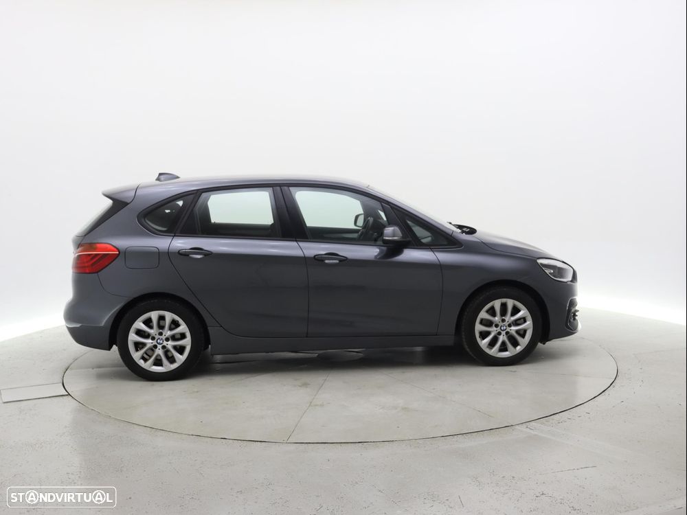BMW 225xe Active Tourer - 9