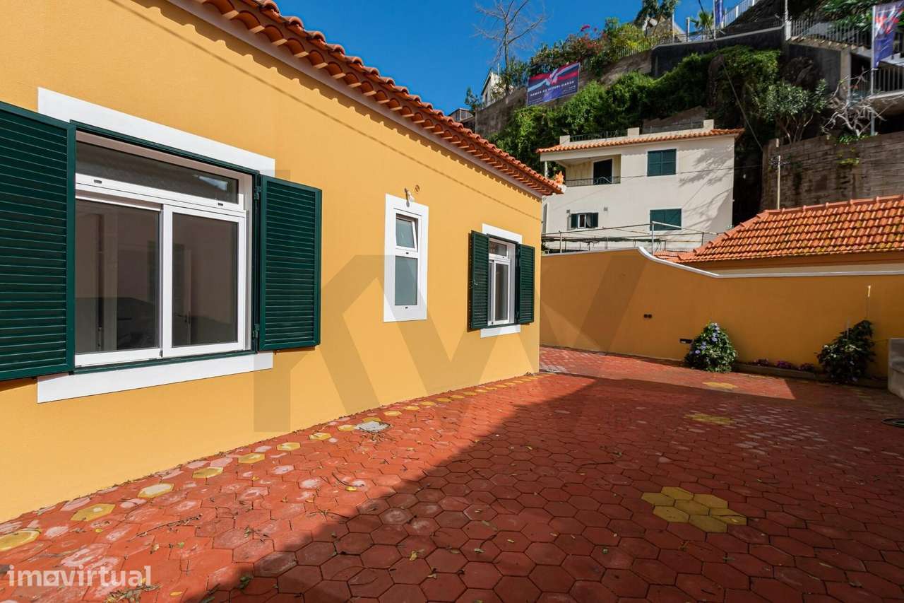 Moradia T3 no Coração do Funchal – Santa Luzia - Grande imagem: 3/33