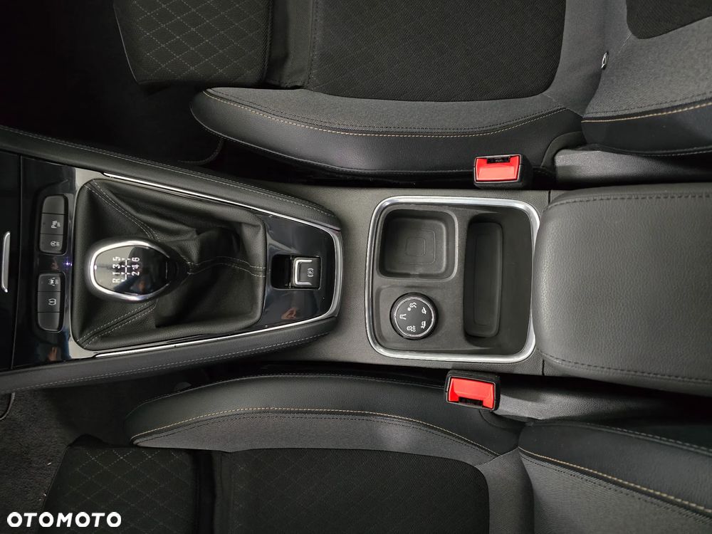 Opel Grandland X 1.6 D Start/Stop Business INNOVATION - 16