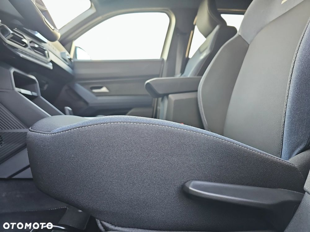 Dacia Duster 1.6 Full Hybrid 140 Journey MMT - 27