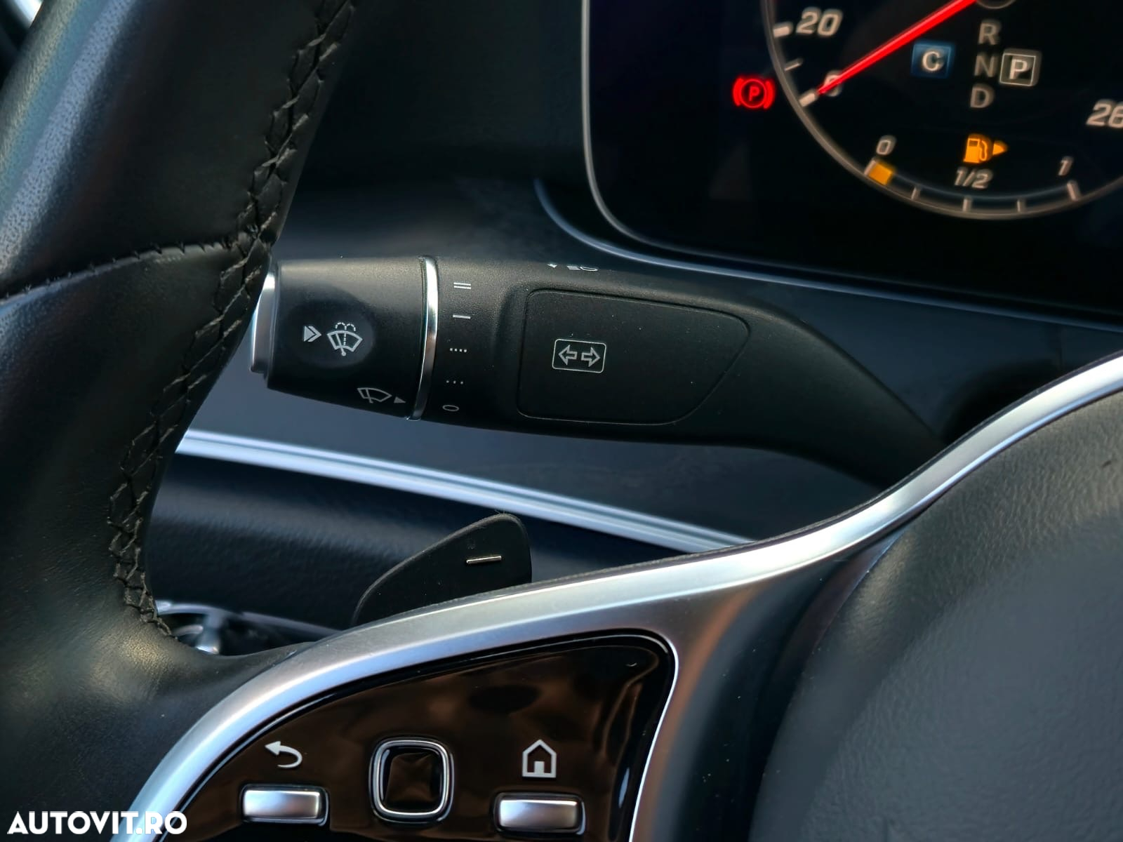 Mercedes-Benz E 220 d 9G-TRONIC Exclusive - 24