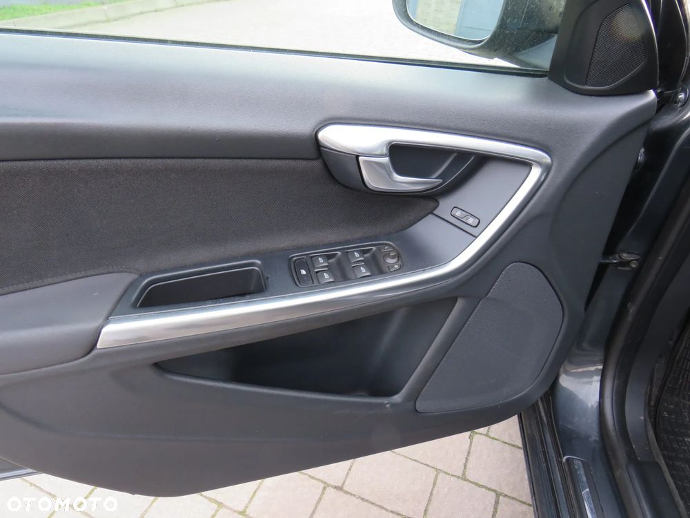 Volvo S60 D4 Edition - 26