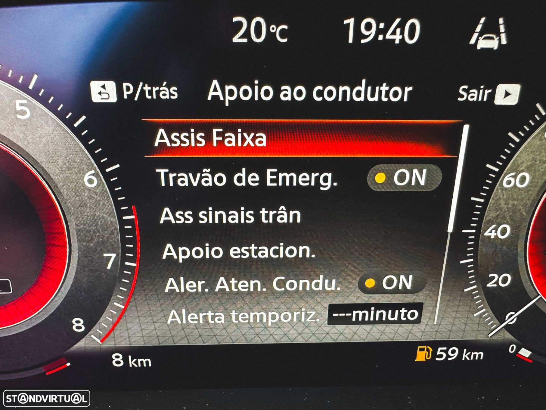 Nissan Juke 1.0 DIG-T N-Connecta NAV. DCT - 28