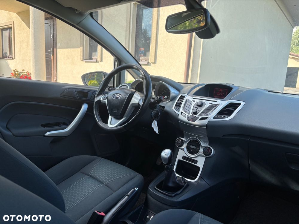 Ford Fiesta 1.4 Titanium - 23