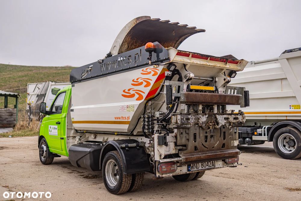 Piaggio NP6 CNG ŚMIECIARKA NISKI PRZEBIEG - 8