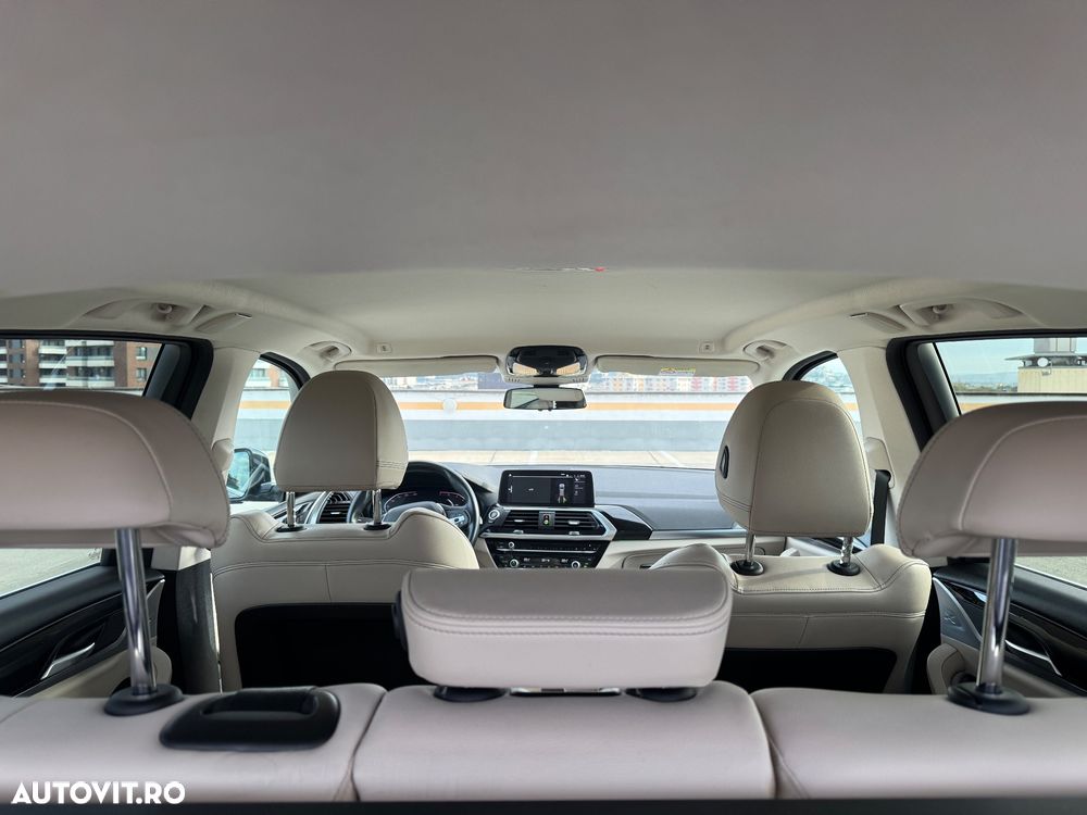 BMW X3 xDrive30i AT Luxury Line - 11