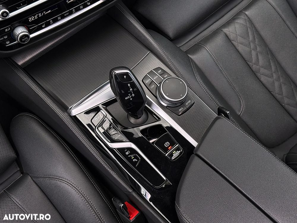 BMW Seria 5 530e xDrive Aut. M Sport Edition - 23