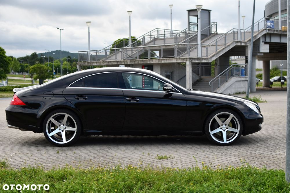 Mercedes-Benz CLS 500 - 32